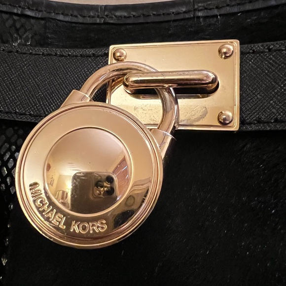 Authentic Michael Kors Hamilton Crocodile and Fur Bag - Picture 4 of 16